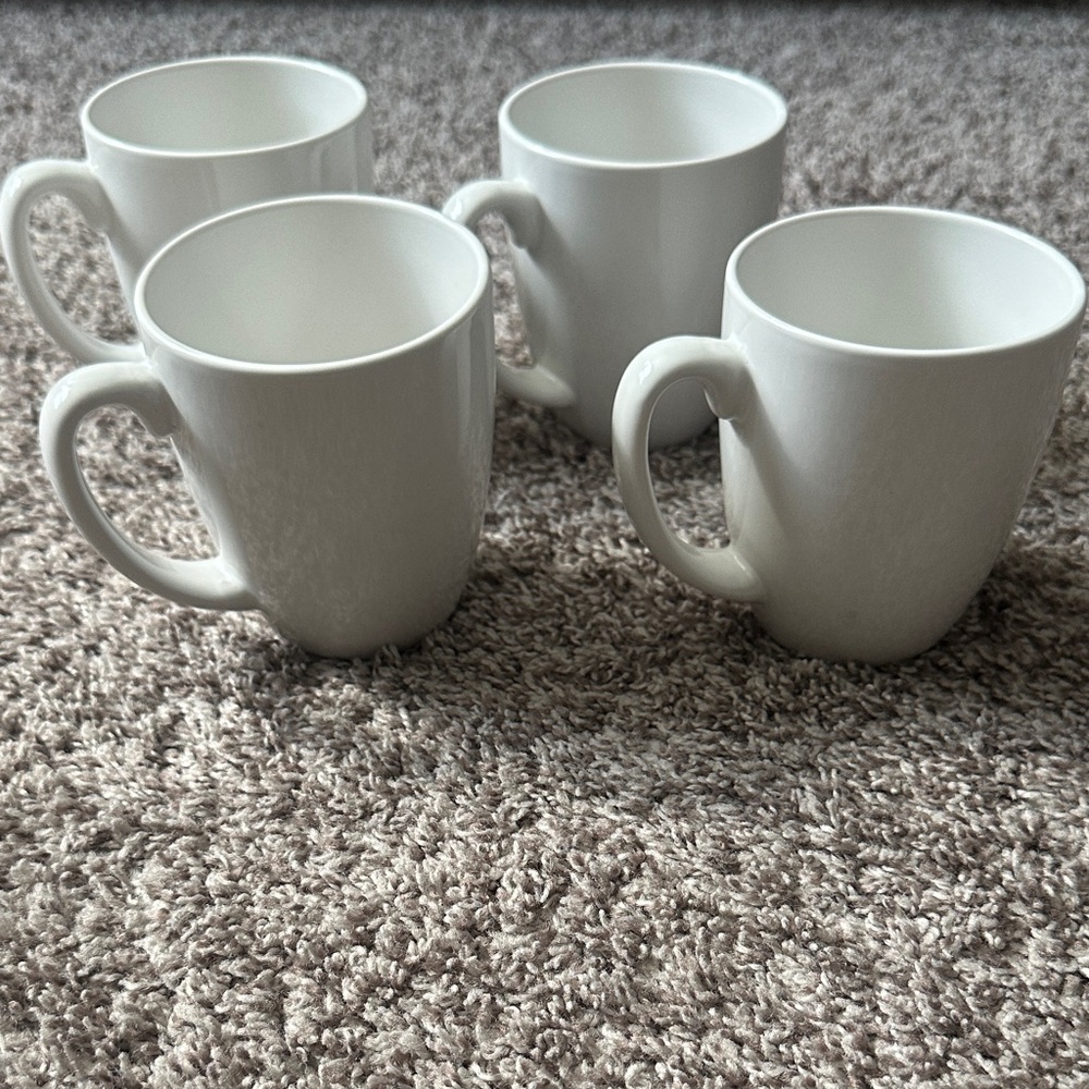 White Mug Set of Four GREAT CONDITION!